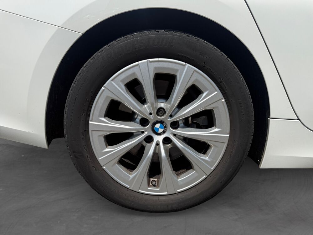 S&eacute;rie 3 TOURING 330D HYBRIDE 2021 occasion 69730 Genay