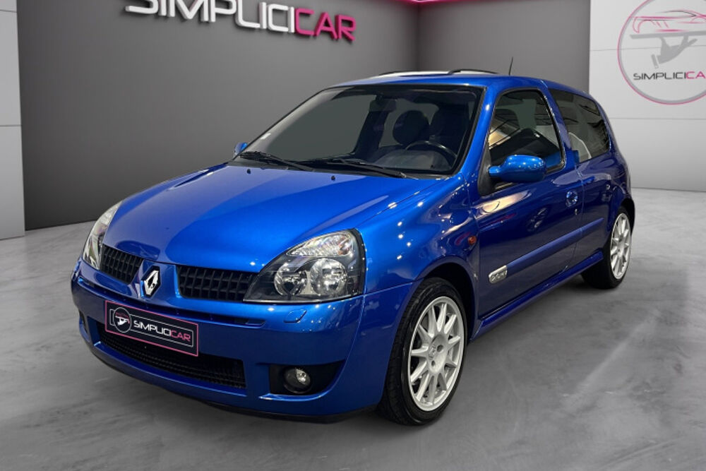 Clio II (2) 2.0 16S 172 RS 3P 2002 occasion 69530 Brignais
