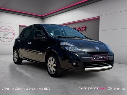 Renault Clio III (2) 1.2 TCE 100 TOMTOM EDITION 5P 2011 occasion Saint-Pryv&eacute;-Saint-Mesmin 45750