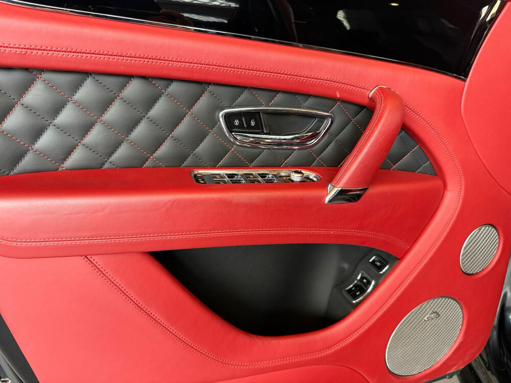 Bentayga First Edition 2016 occasion 25300 Vuillecin