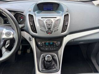 C-max Titanium 2011 occasion 83210 La Farl&egrave;de