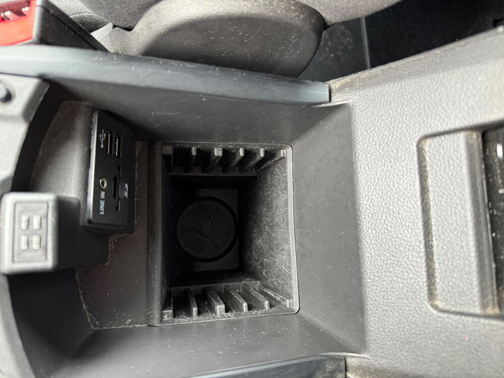C-max Ford C-MAX II 1.0 EcoBoost 125ch Stop&Start Titanium 2015 occasion 45750 Saint-Pryv&eacute;-Saint-Mesmin