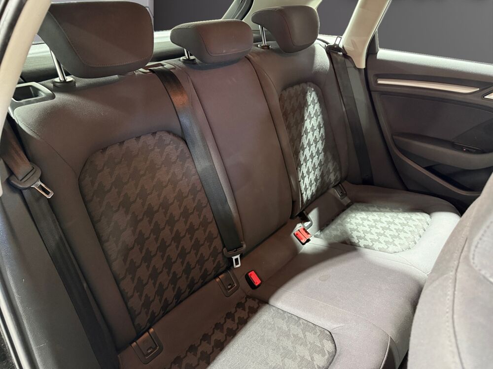A3 1.2 TFSI 110 AMBIANTE 2015 occasion 01800 Meximieux