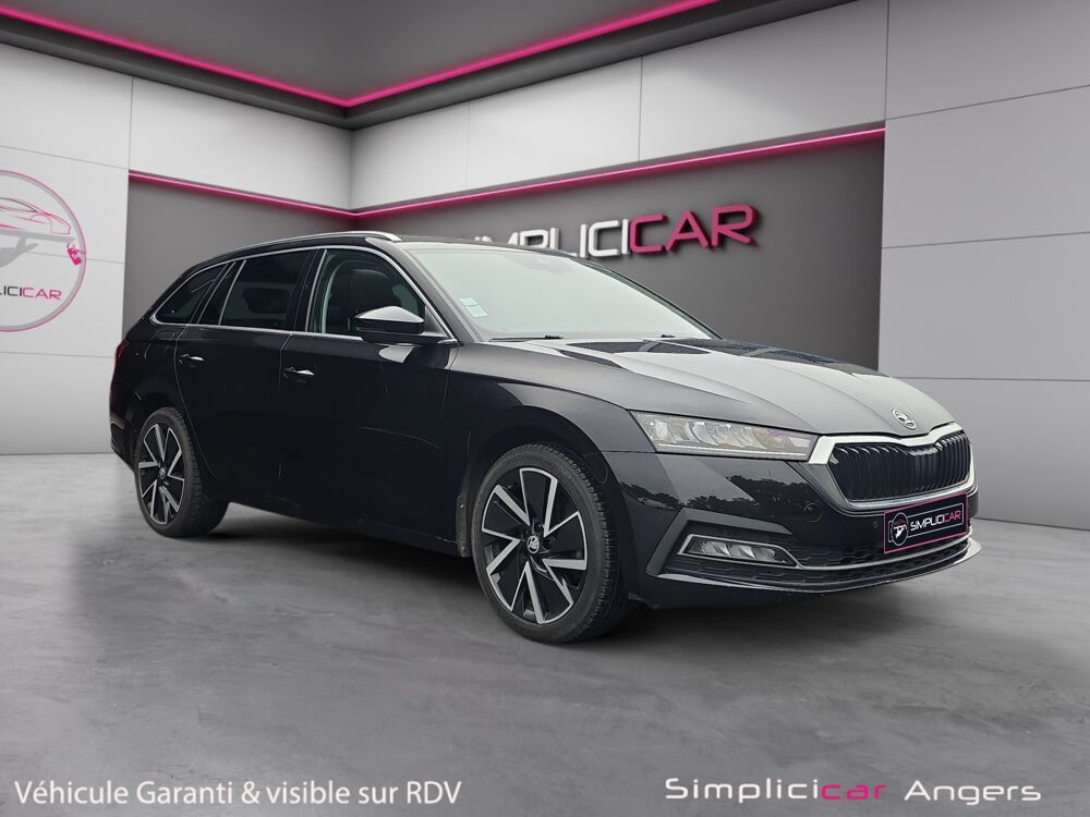 Octavia COMBI 1.4 TSI PHEV 204 SPORTLINE DSG 2021 occasion 49070 Beaucouz&eacute;