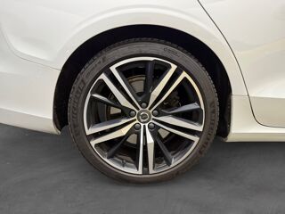 V60 II T8 390 TWIN ENGINE BUSINESS EXECUTIVE GEARTRONIC 8 2020 occasion 69530 Brignais