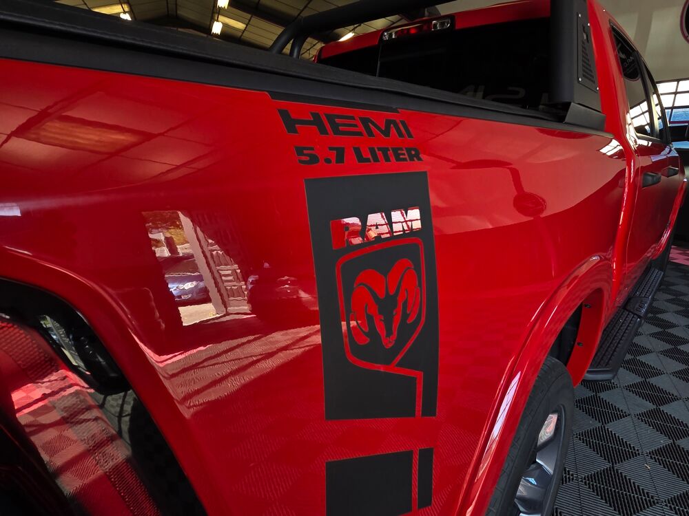 RAM 5.7 V8 4X4 PICK UP AUTO BIG HORN 2021 occasion 73290 La Motte-Servolex