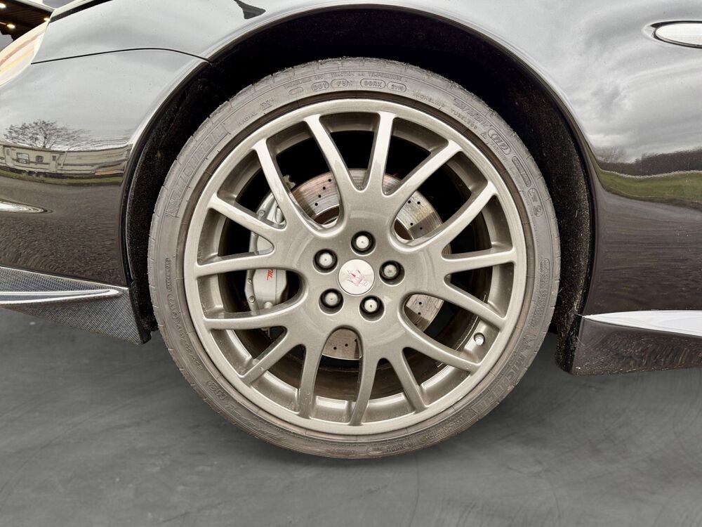 Divers 4.2 V8 32V 2006 occasion 25410 Saint-Vit