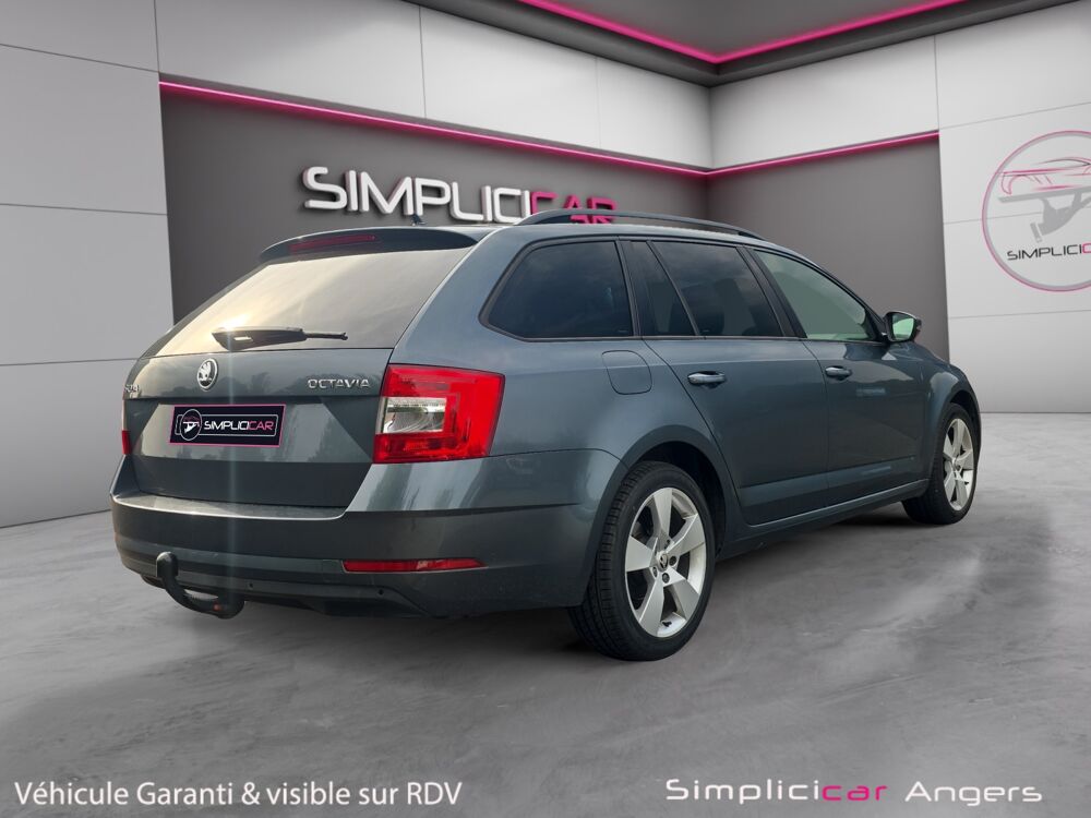 Octavia COMBI 2.0 TDI 150 DSG 2019 occasion 49070 Beaucouz&eacute;