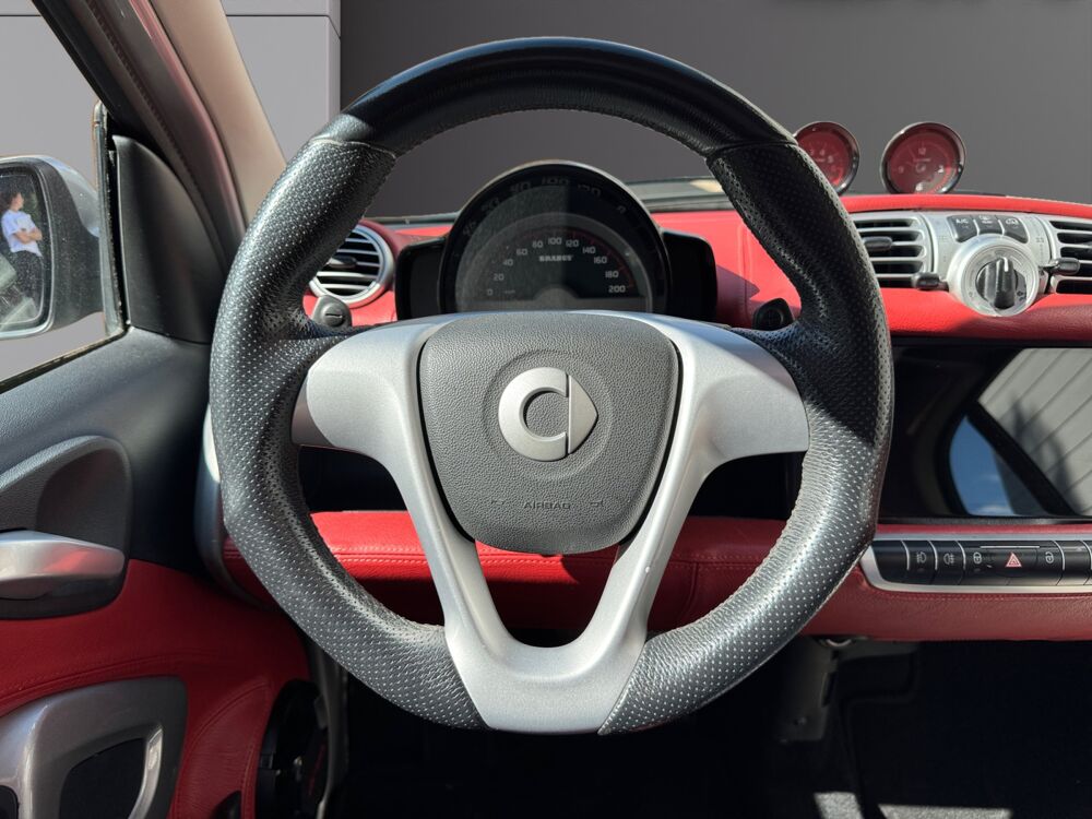 ForTwo BRABUS XCLUSIVE 98 2008 occasion 69730 Genay