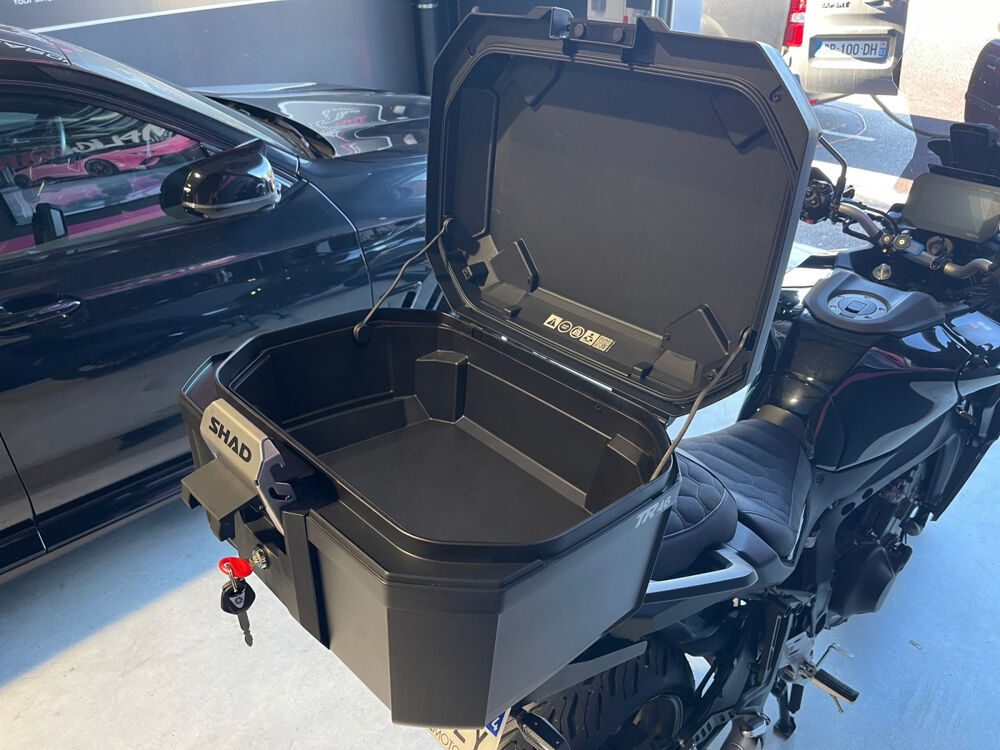 YAMAHA 2025 occasion 69730 Genay
