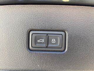 Q5 II (2) SPORTBACK 40 TDI 204 QUATTRO S line S TRONIC 7 2022 occasion 83480 Puget-sur-Argens