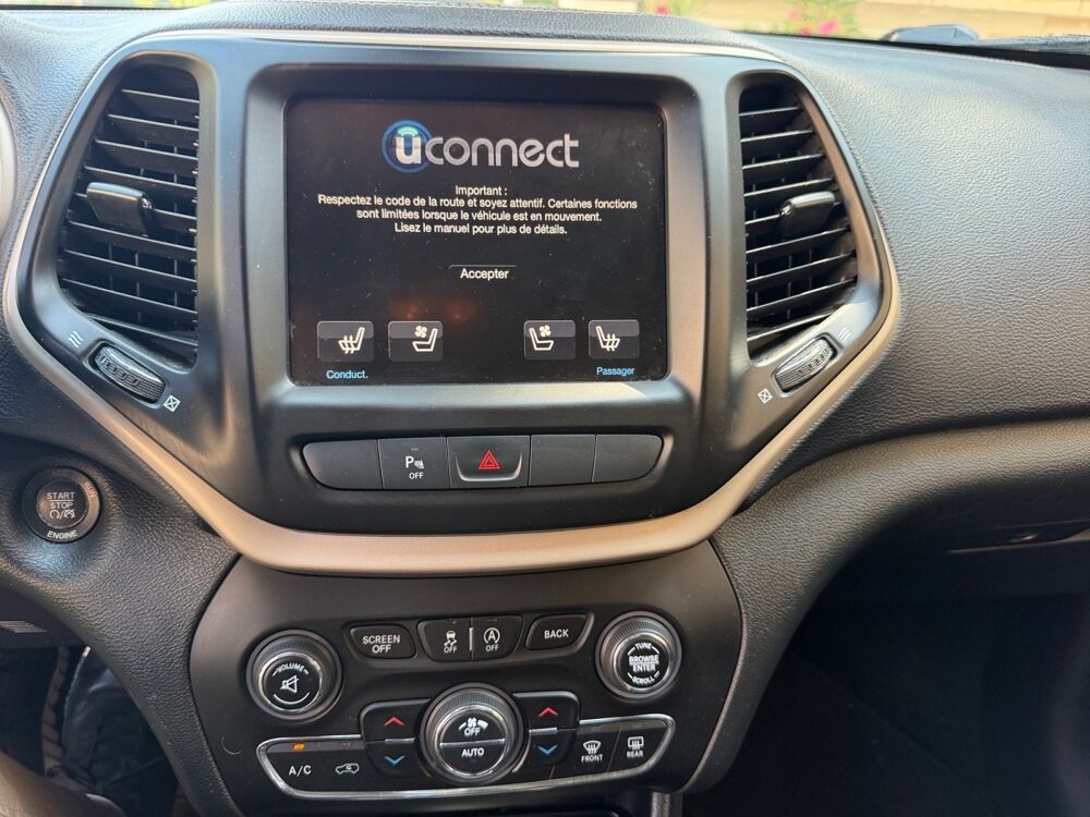 Cherokee 2.0 MULTIJET 140 LIMITED 2015 occasion 06400 Cannes