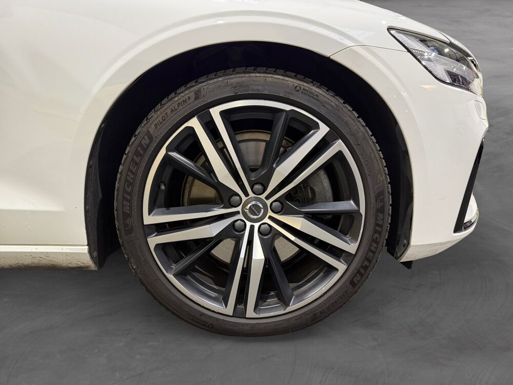 V60 II T8 390 TWIN ENGINE BUSINESS EXECUTIVE GEARTRONIC 8 2020 occasion 69530 Brignais