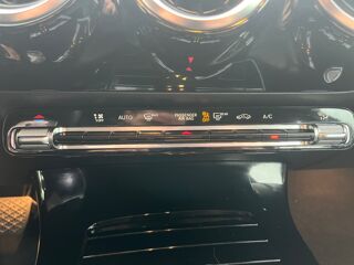 Classe A A180 D PROGRESSIVE LINE 7G-DCT 2020 occasion 26000 Valence