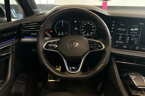 Touareg 3.0 TSI E-HYBRID 462 R 4 MOTION BA 2023 occasion 73290 La Motte-Servolex