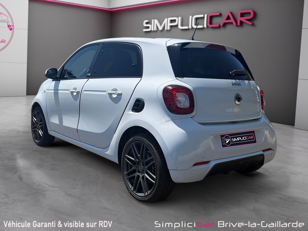 ForFour 0.9 90 BRABUS STYLE 2019 occasion 19360 Malemort-sur-Corr&egrave;ze