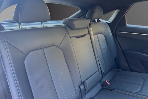 Q3 SB 35 TDI 2.0 150 BUSINESS EXECUTIVE STRONIC 2022 occasion 13600 La Ciotat
