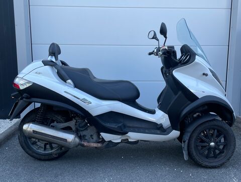 Annonce voiture Moto PIAGGIO 2490 €