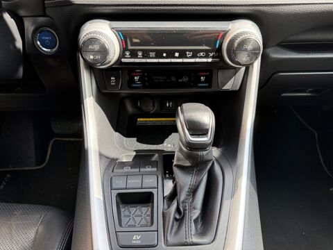 RAV 4 HYBRIDE 218 2WD LOUNGE 2019 occasion 93100 Montreuil