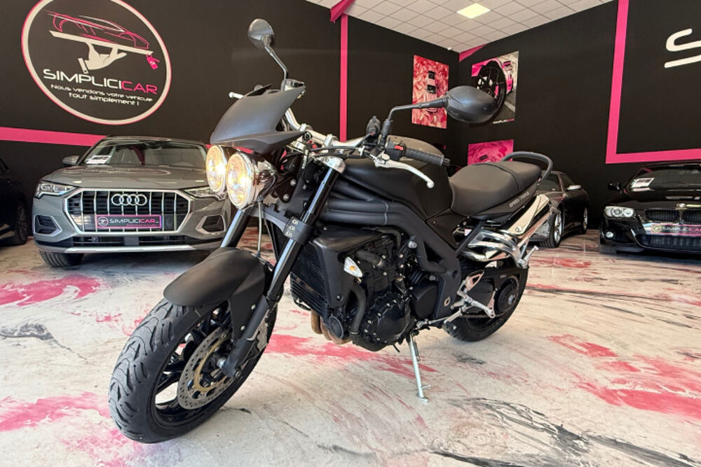 TRIUMPH 2009 occasion 73290 La Motte-Servolex