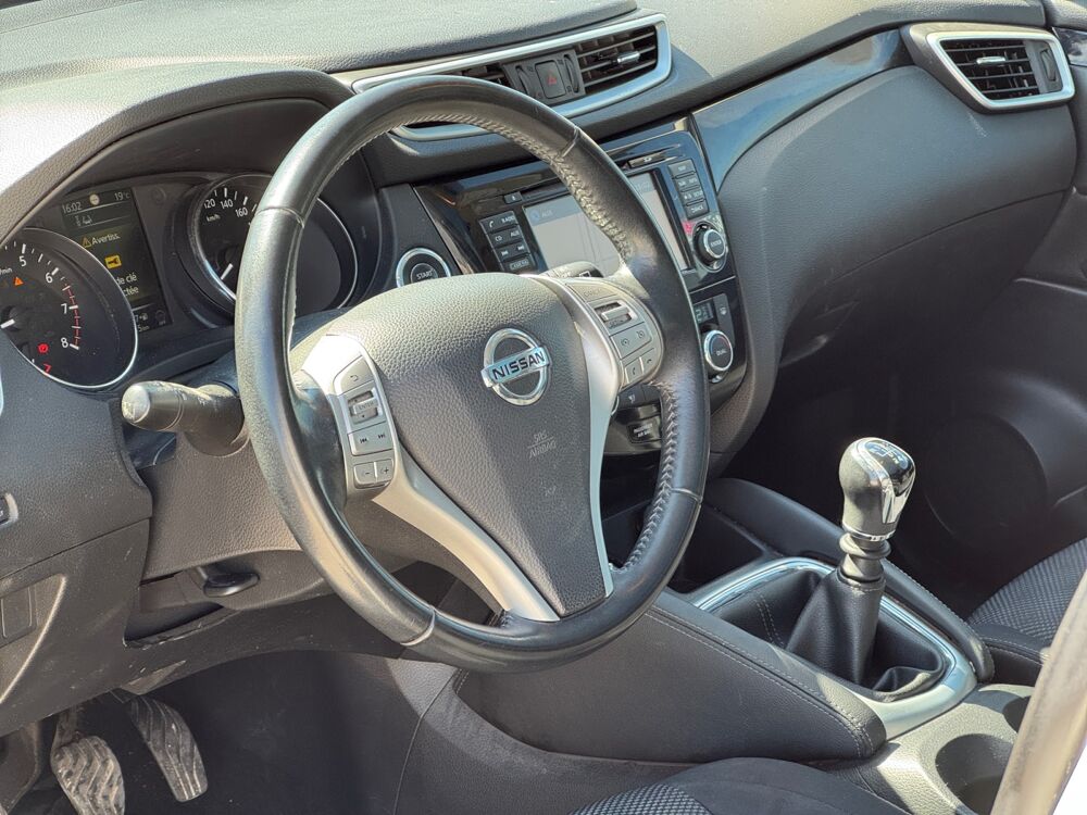 Qashqai II 1.2 DIG-T 115 N-CONNECTA 2016 occasion 45750 Saint-Pryv&eacute;-Saint-Mesmin