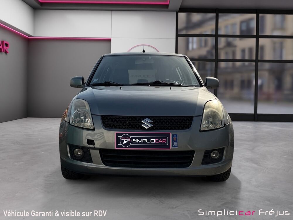 Swift 1.3 DDIS 75 SWIFT IN THE CITY 2008 occasion 83480 Puget-sur-Argens