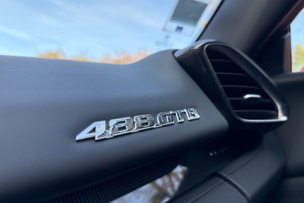 488 V8 GTB 2016 occasion 93100 Montreuil