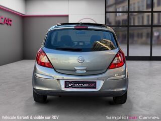 Corsa Cosmo 2011 occasion 06400 Cannes