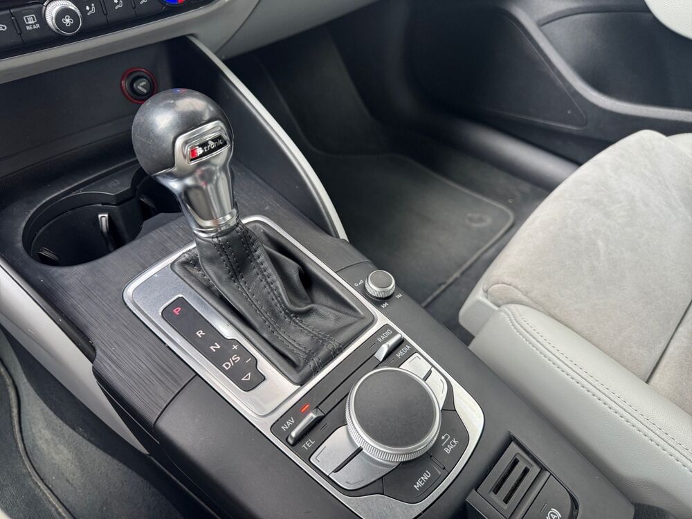 A3 1.8 TFSI 180 AMBITION QUATTRO S TRONIC 2013 occasion 93100 Montreuil