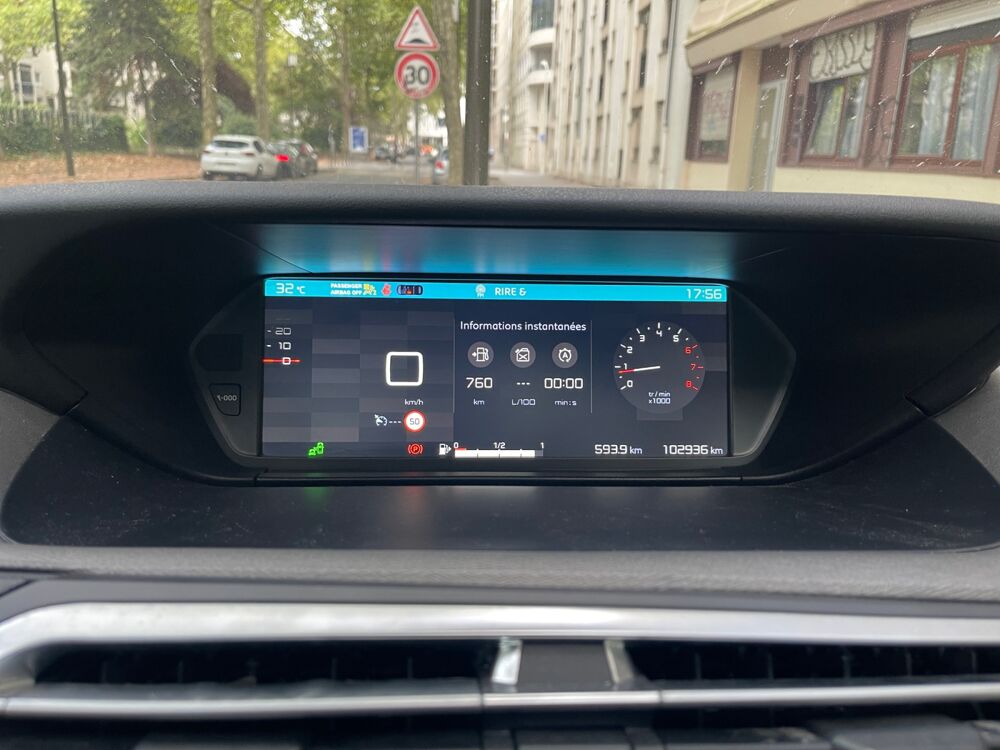 C4 Picasso Shine 2017 occasion 69730 Genay