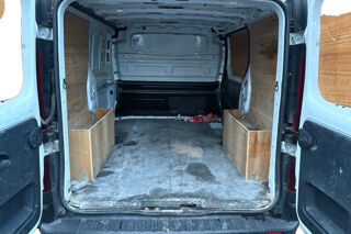 Vivaro F2700 L1H1 1.6 CDTI 95 ECOFLEX PACK CLIM + 2017 occasion 78480 Verneuil-sur-Seine