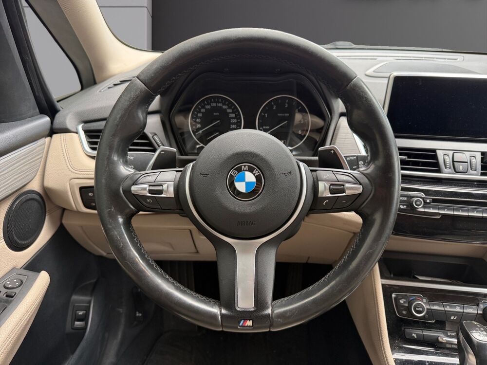 Serie 2 TOURER 220D XD M Sport 2016 occasion 93100 Montreuil