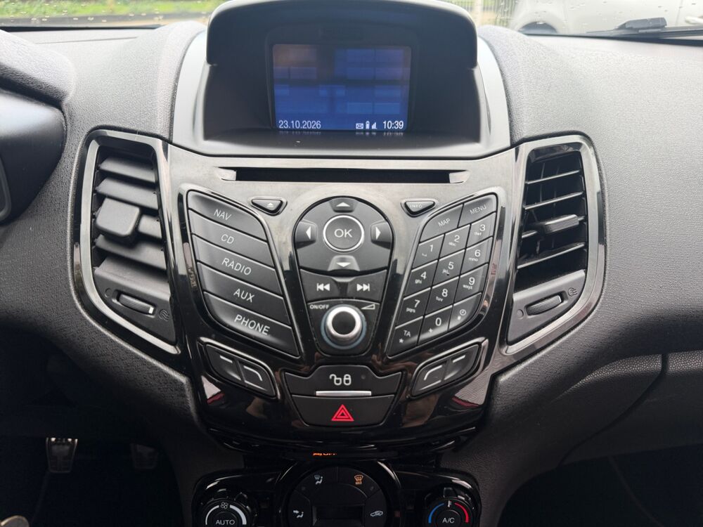 Fiesta RED EDITION 2015 occasion 30900 Nimes