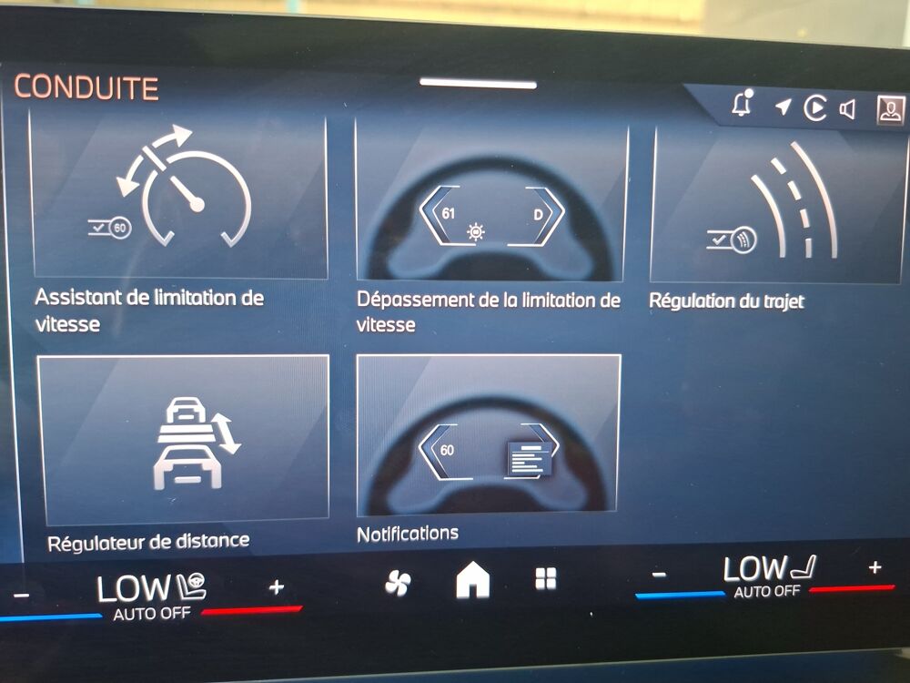 S&eacute;rie 1 123I XDRIVE M SPORT DKG 2025 occasion 93100 Montreuil