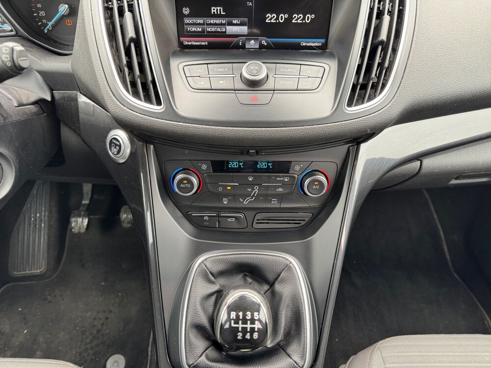C-max Ford C-MAX II 1.0 EcoBoost 125ch Stop&Start Titanium 2015 occasion 45750 Saint-Pryv&eacute;-Saint-Mesmin