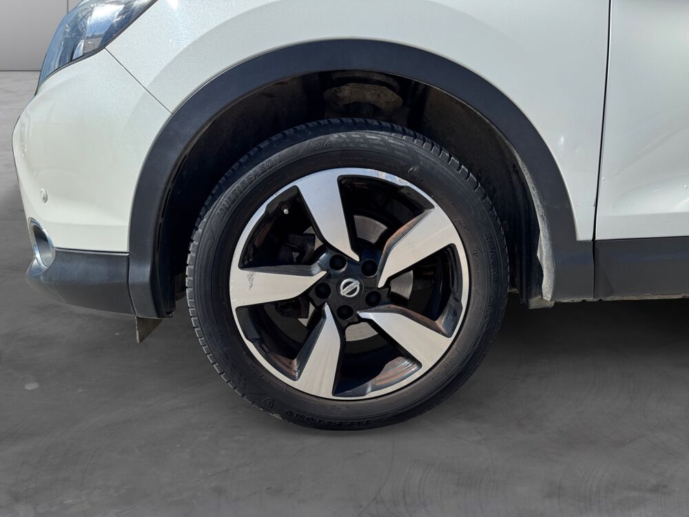Qashqai II 1.2 DIG-T 115 N-CONNECTA 2016 occasion 45750 Saint-Pryv&eacute;-Saint-Mesmin