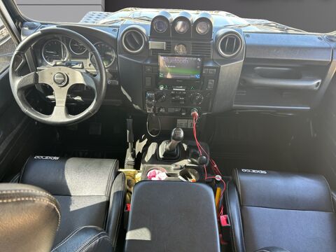 Defender LAND ROVER DEFENDER STATION WAGON TD4 7 places 2008 occasion 27000 &Eacute;vreux