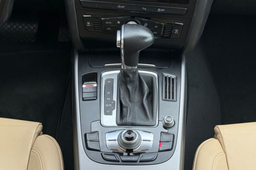 A5 2.0 TFSI AMBIENTE QUATTRO S TRONIC 2013 occasion 13600 La Ciotat