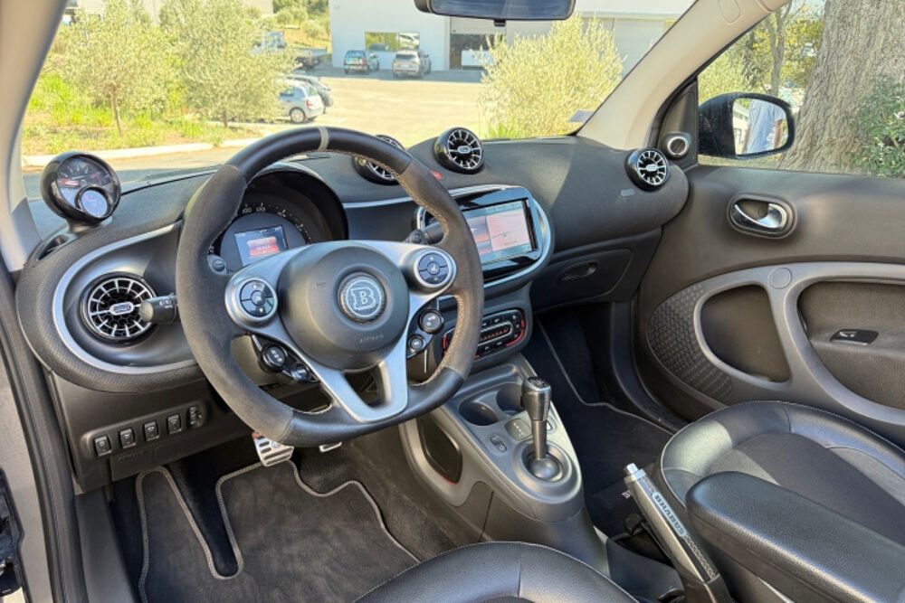 ForTwo 0.9 109 BRABUS 2016 occasion 13600 La Ciotat