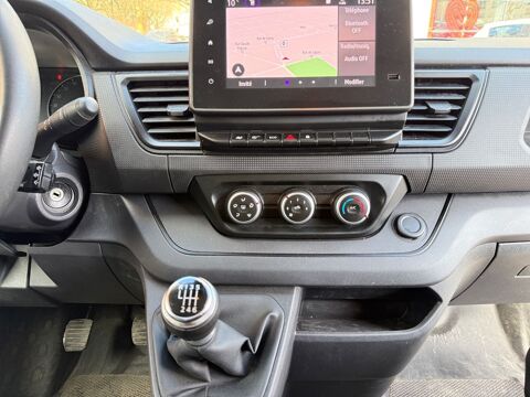 Trafic III (2) FOURGON L1H1 2800 KG BLUE DCI 110 ESSENTIEL 2023 occasion 93100 Montreuil