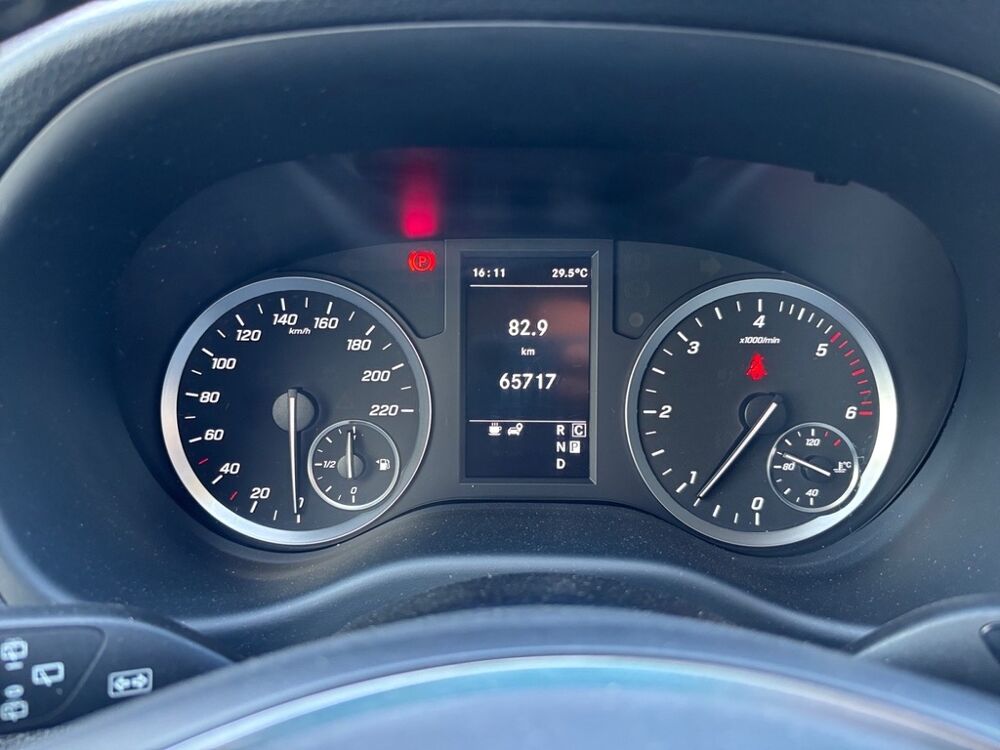 Vito MERCEDES VITO 114 CDI TOURER COMPACT 2023 occasion 26000 Valence