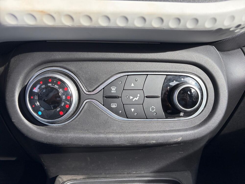 Twingo E-TECH URBAN NIGHT 2022 occasion 78480 Verneuil-sur-Seine