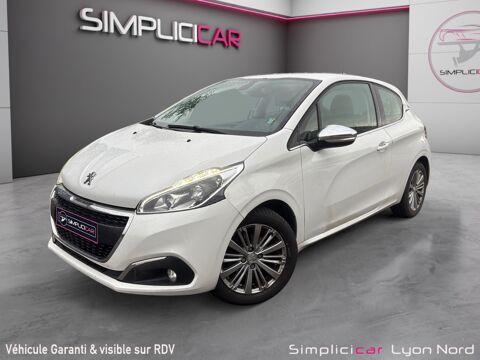 208 Allure 2015 occasion 69730 Genay