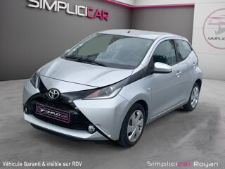 Aygo 1.0 VVT-i 69ch x-play x-shift 5p 2016 occasion 17200 Saint-Sulpice-de-Royan
