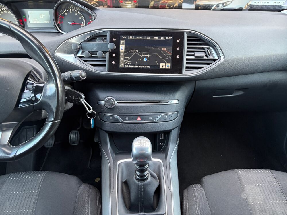 308 1.2 PURE 2015 occasion 26000 Valence