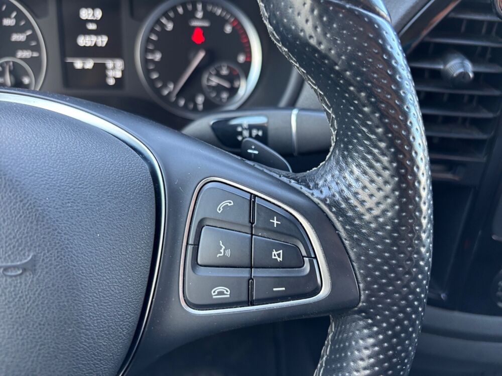 Vito MERCEDES VITO 136 CDI TOURER COMPACT 2023 occasion 26000 Valence