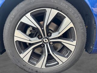 Clio Evolution 2022 occasion 69730 Genay