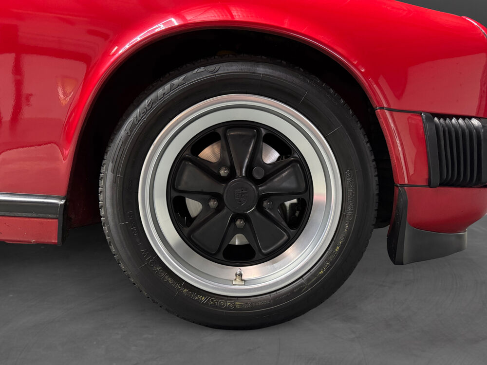 911 Coup&eacute; Carrera 1987 occasion 64121 Serres-Castet