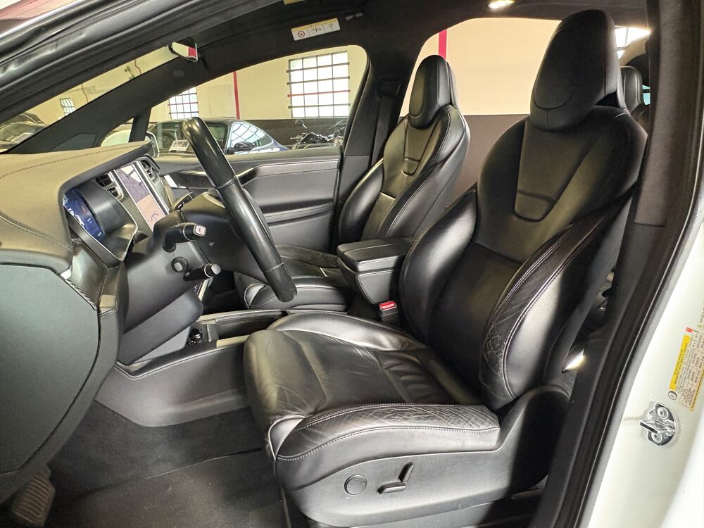 Model X Base 2017 occasion 73290 La Motte-Servolex
