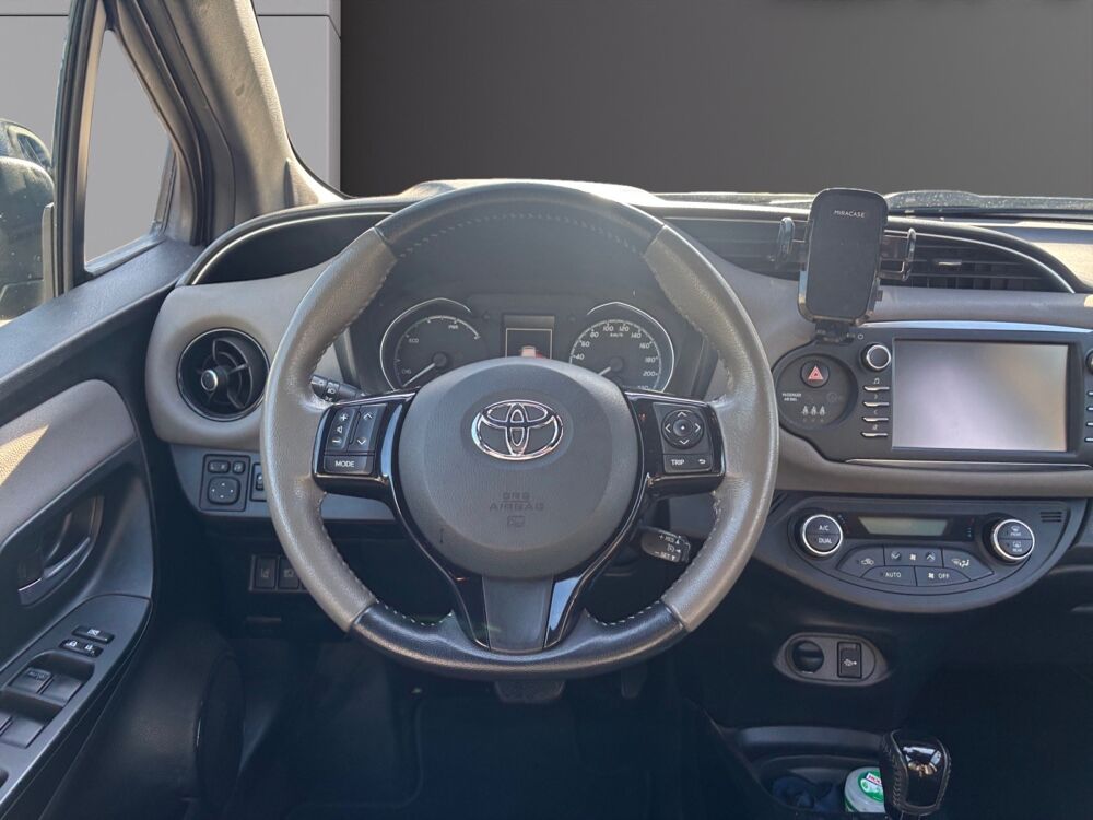 Yaris 100H COLLECTION 2018 occasion 83480 Puget-sur-Argens